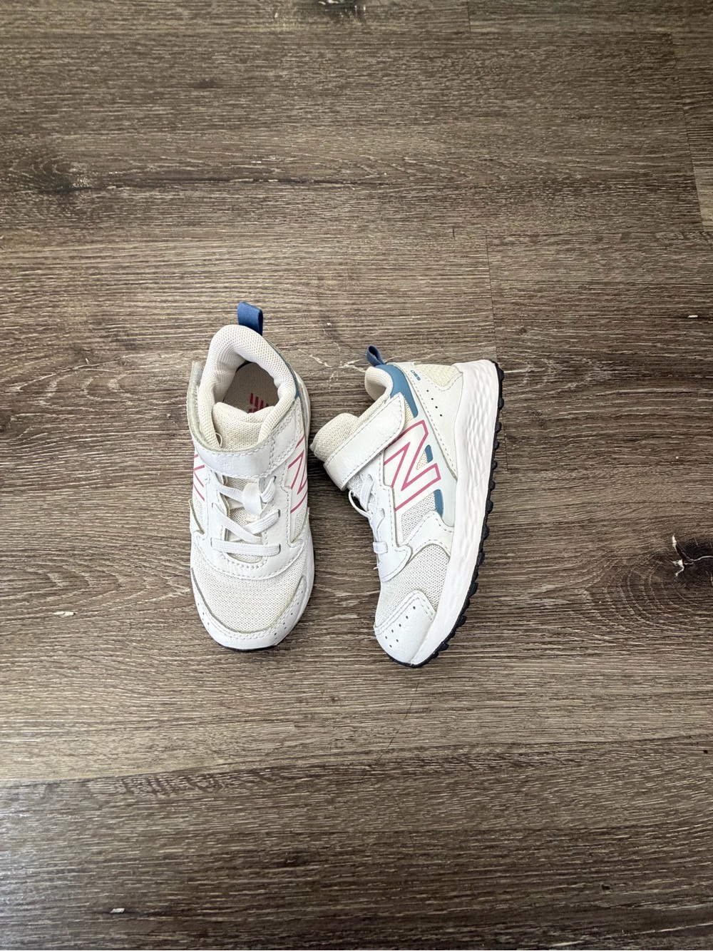 New Balance Kids Cream Sneakers with Pink & Blue Accents